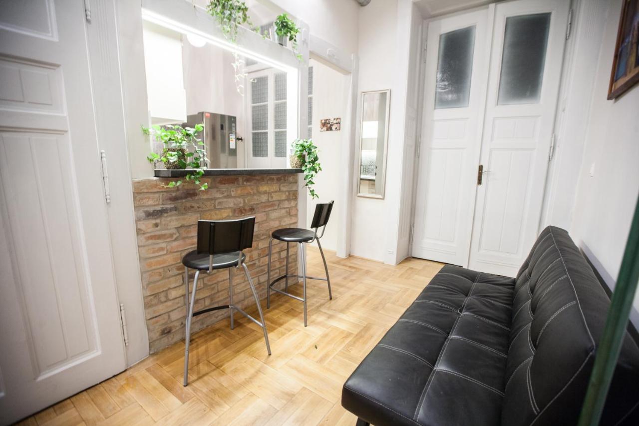 N40 By Small Home Budapest Exterior foto