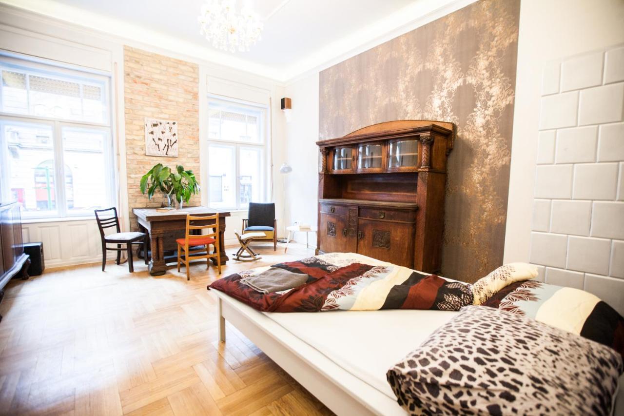 N40 By Small Home Budapest Exterior foto