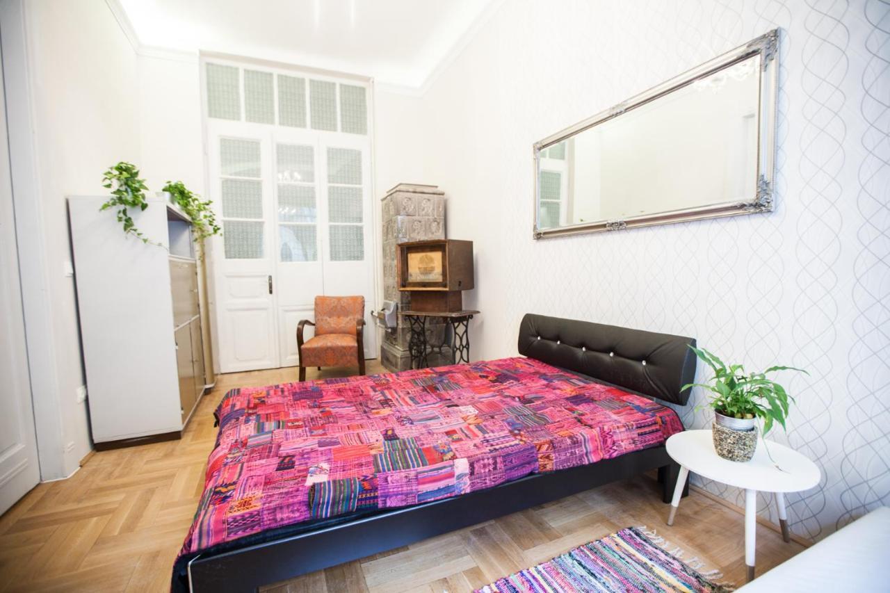 N40 By Small Home Budapest Exterior foto