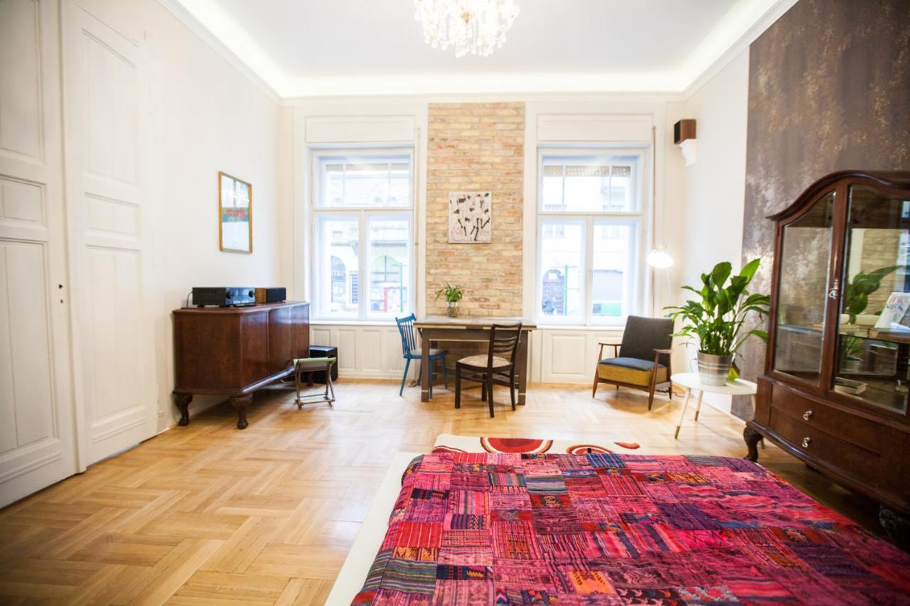 N40 By Small Home Budapest Exterior foto