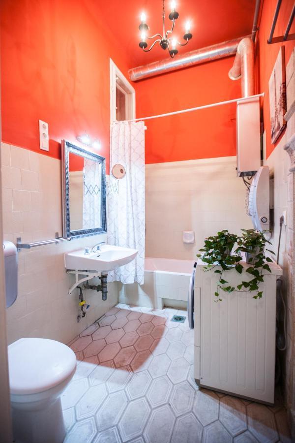 N40 By Small Home Budapest Exterior foto